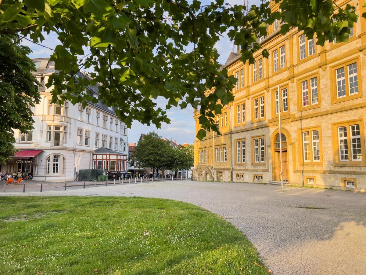 By Doni I An Der Kunsthalle I Parkplatz & Balkon Bielefeld